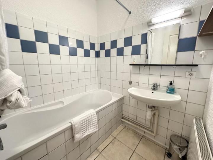Residence Bury تول المظهر الخارجي الصورة